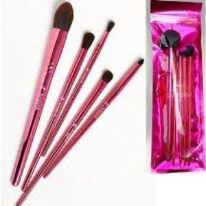 Shaina B Miami B FAB Brush set NIP